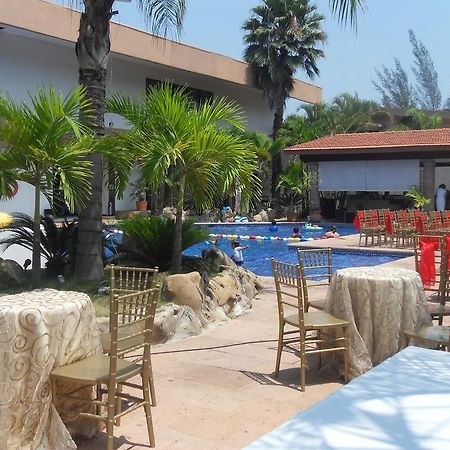 Hotel Poza Rica Inn エクステリア 写真