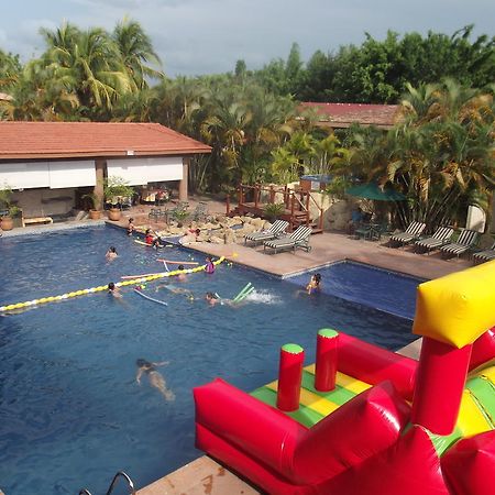 Hotel Poza Rica Inn エクステリア 写真