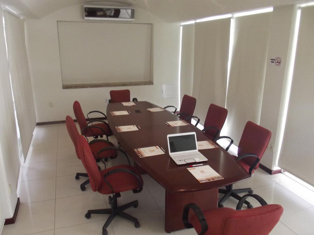 Hotel Poza Rica Inn エクステリア 写真