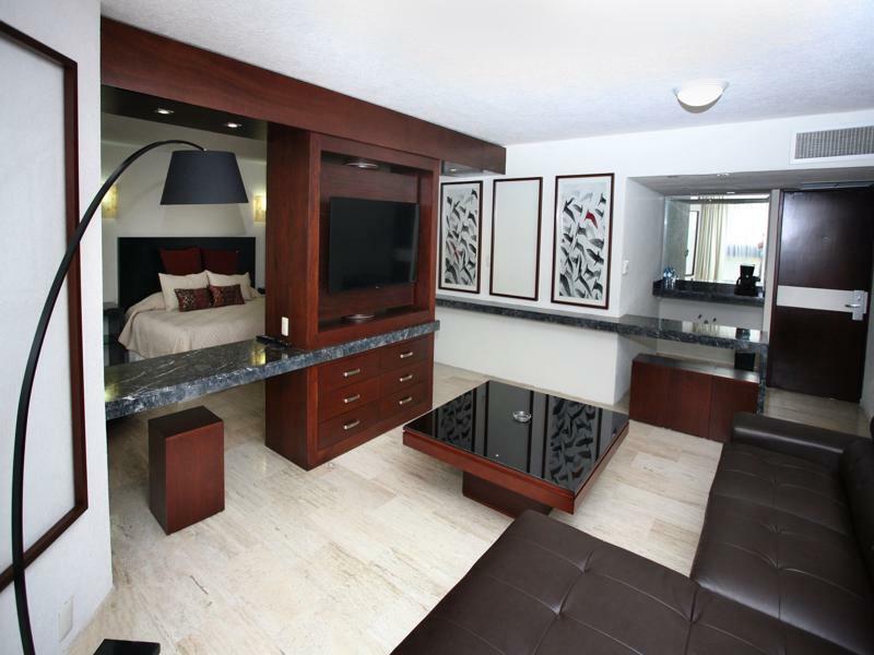 Hotel Poza Rica Inn エクステリア 写真