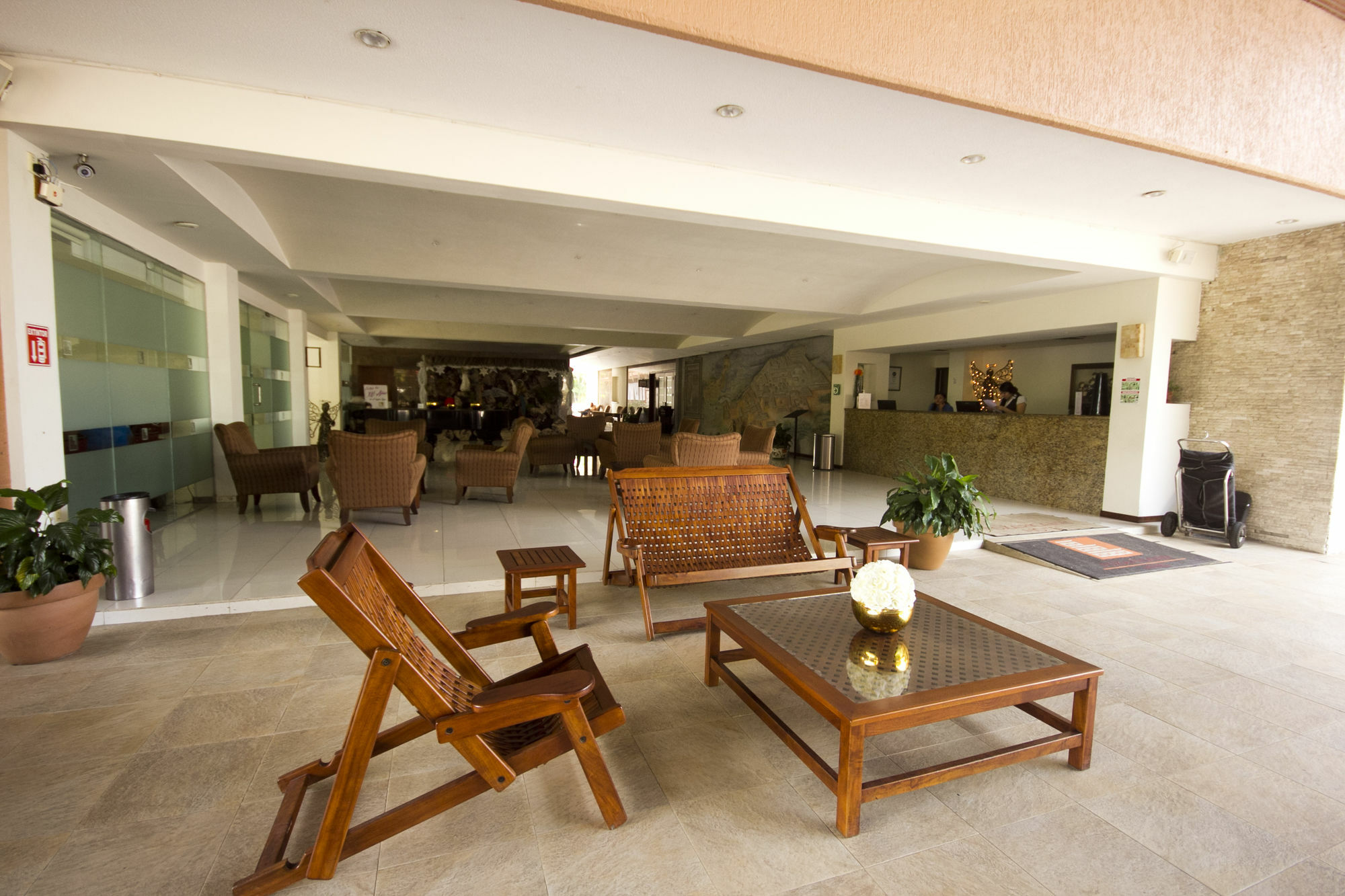 Hotel Poza Rica Inn エクステリア 写真